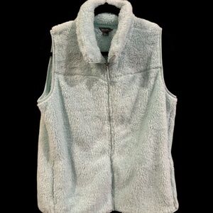 NWT Eddie Bauer fleece vest size large